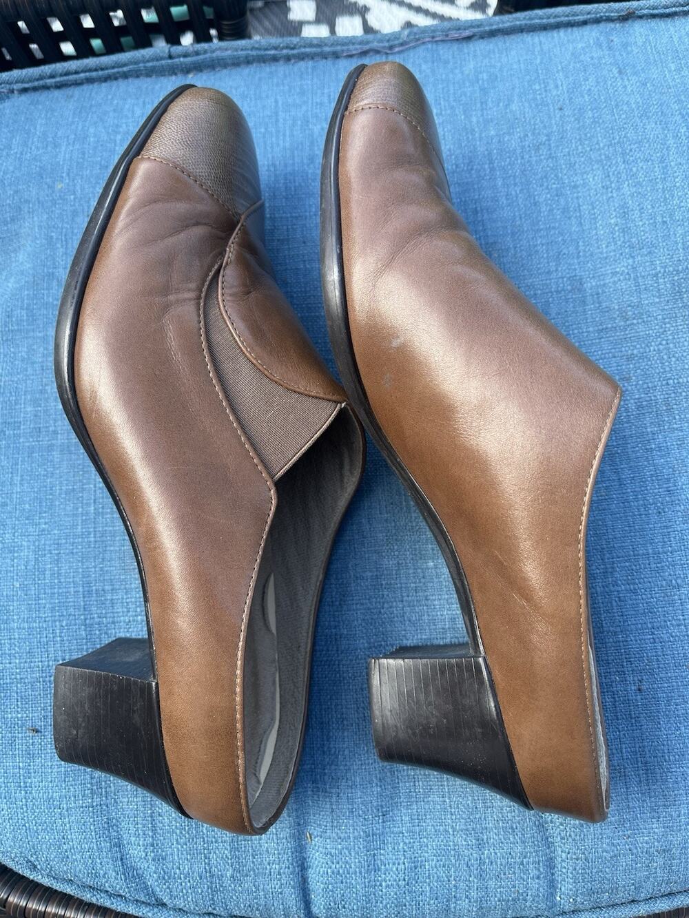 Munro American Women's Mule Slip On Brown Leather Comfort Shoes Sz 8.5 Classy